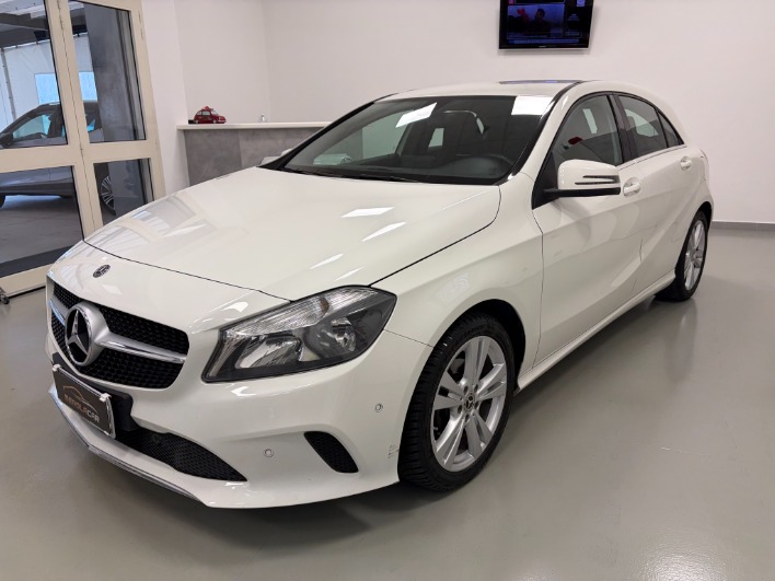 "Mercedes-Benz A 180 d Sport Next"