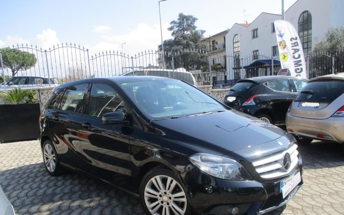 "MERCEDES-BENZ B 180 CDI Executive"