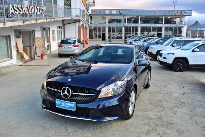 "Mercedes-Benz A 160 d Automatic Business"
