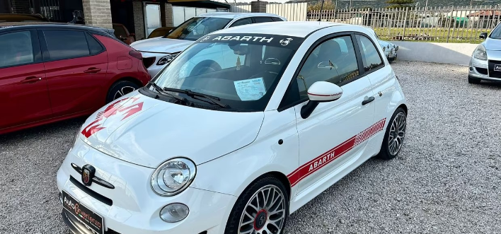 "Abarth 500 1.4 Turbo T-Jet Custom"
