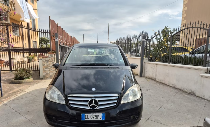 "Mercedes-benz A 180 CDI Avantgarde"