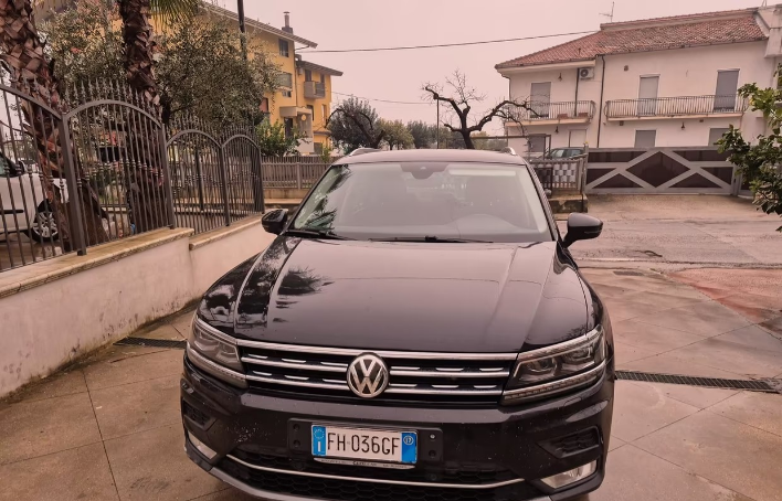 "Volkswagen Tiguan 2.0 TDI SCR DSG 4MOTION Style BM"