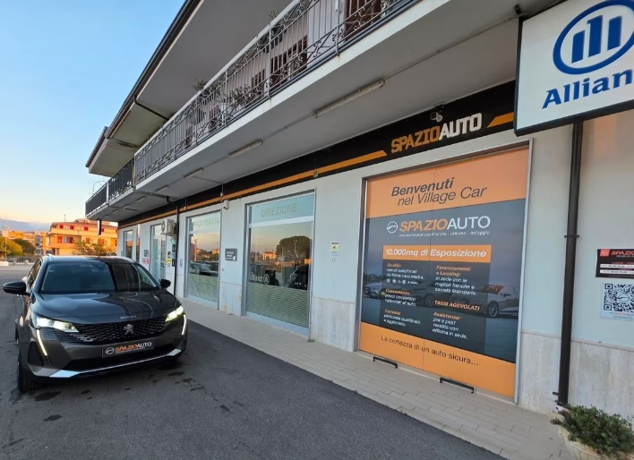 "Peugeot 5008 NUOVO MODELLO 1.5 BlueHDi 130 *GT LIN"