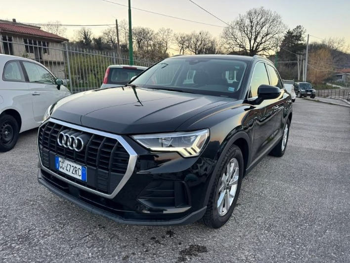 "Audi Q3 35 2.0 tdi Business Advanced s-tronic"