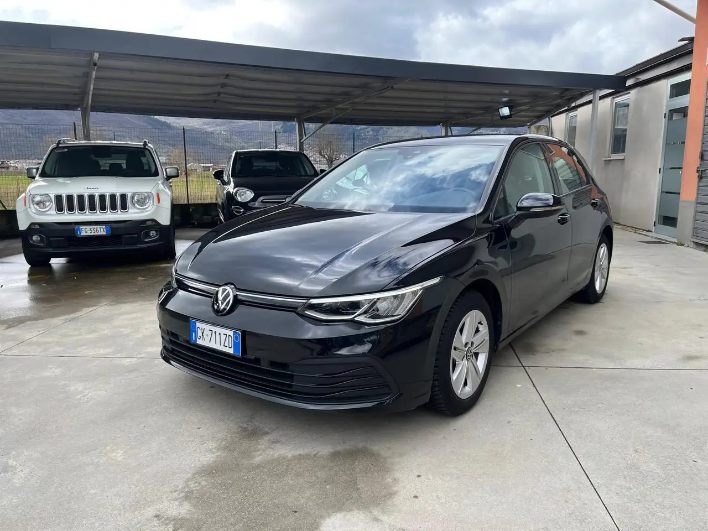 "Volkswagen Golf Golf VIII 2020 1.0 etsi evo Life 110cv dsg"
