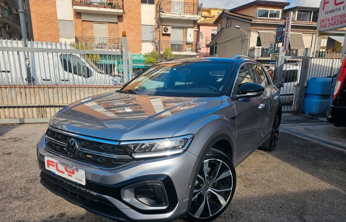 "NOLEGGIO Volkswagen T-Roc 150 CV DSG R-Line"