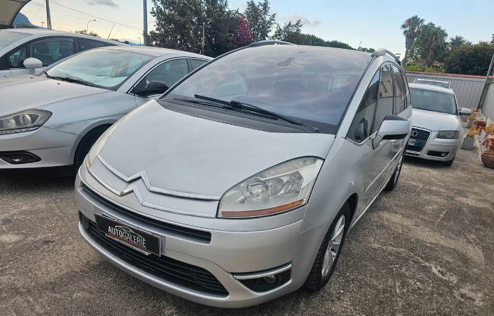 "Citroen C4 Picasso 7 POSTI 2.0 HDi 138cv AUTOMATIC"