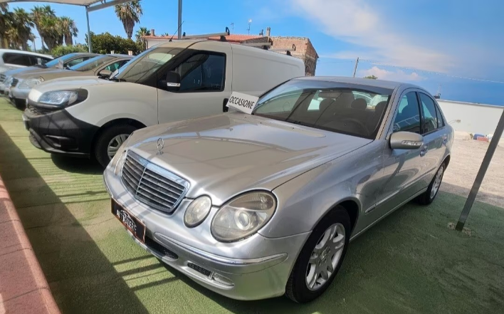 "Mercedes-benz E 270 CDI\/SUPER MANUTENZIONE"