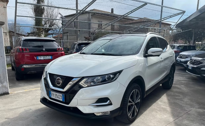 "Nissan Qashqai 1.5 dCi Tekna"