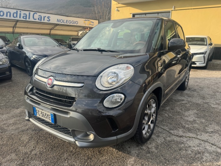 "Fiat 500L 2016 1.6 mjt Trekking 120cv Euro 6"