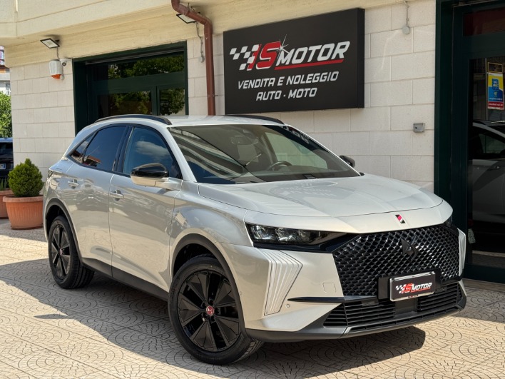 "DS AUTOMOBILES DS7 CROSSBACK 1.5 BLUEHDI PERFORMANCE LINE 130 CV"