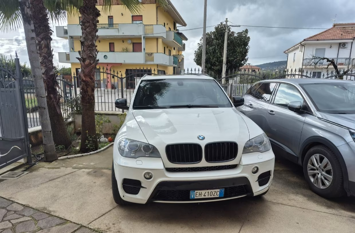 "Bmw X5 xDrive40d Futura"