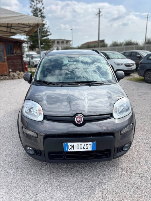 "Nuova Fiat Panda Hybrid"