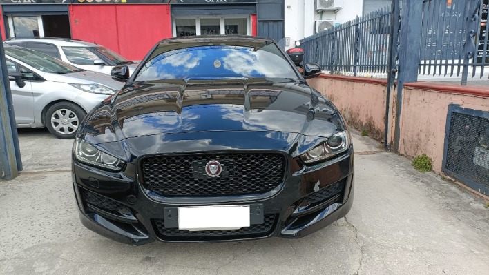 "JAGUAR XE R SPORT 2.0 180CV"