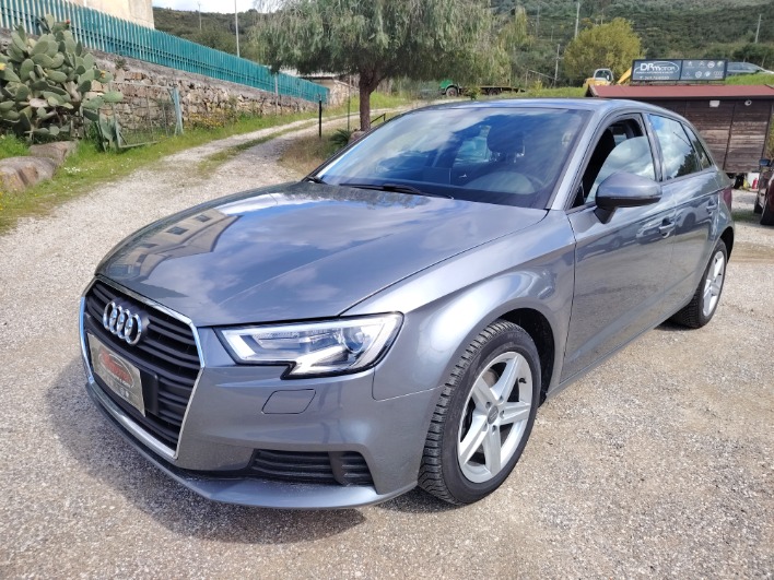"AUDI A 3 1.6 TDI"