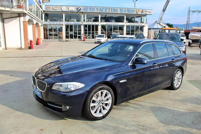 "BMW 520 520d Futura"