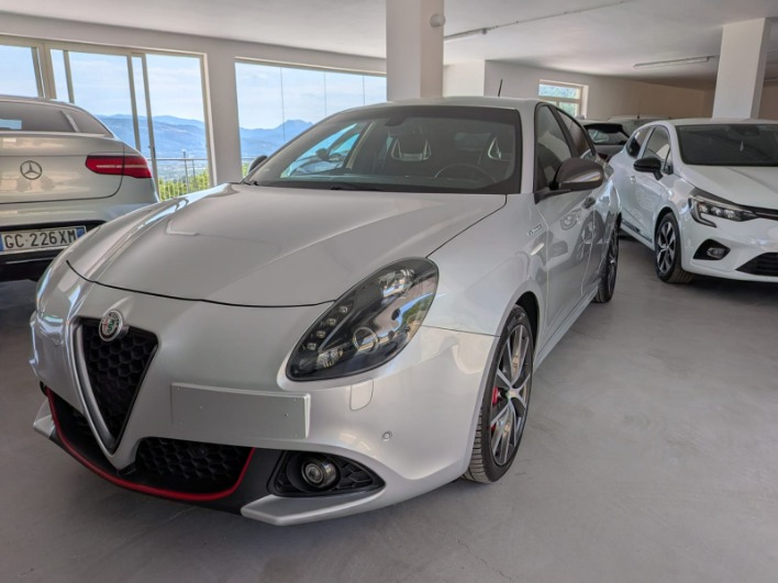 "Alfa Romeo Giulietta 1750i TB 241CV VELOCE TCT"