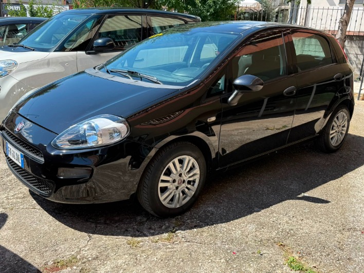 "Fiat Punto 1.2 gpl 2017"