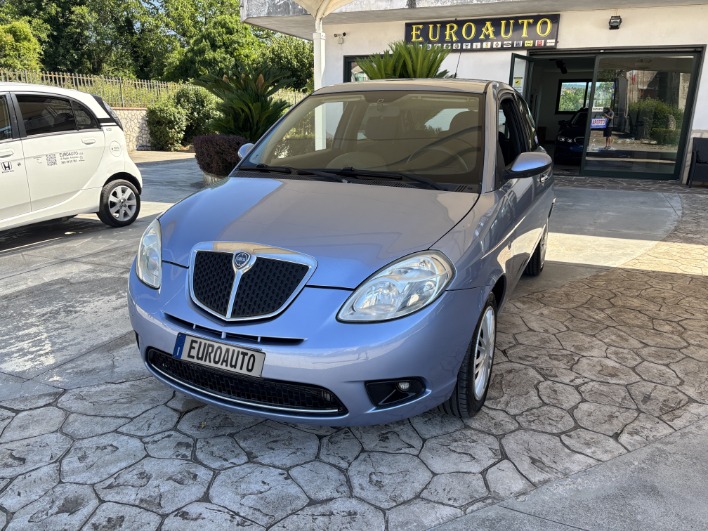 "Lancia Ypsilon Modamilano - 22.000 KM -2008"