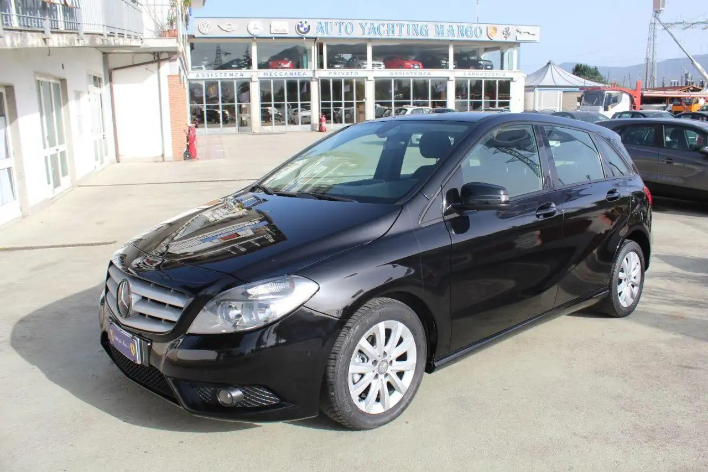 "Mercedes-Benz B 180 180 CDI Premium"