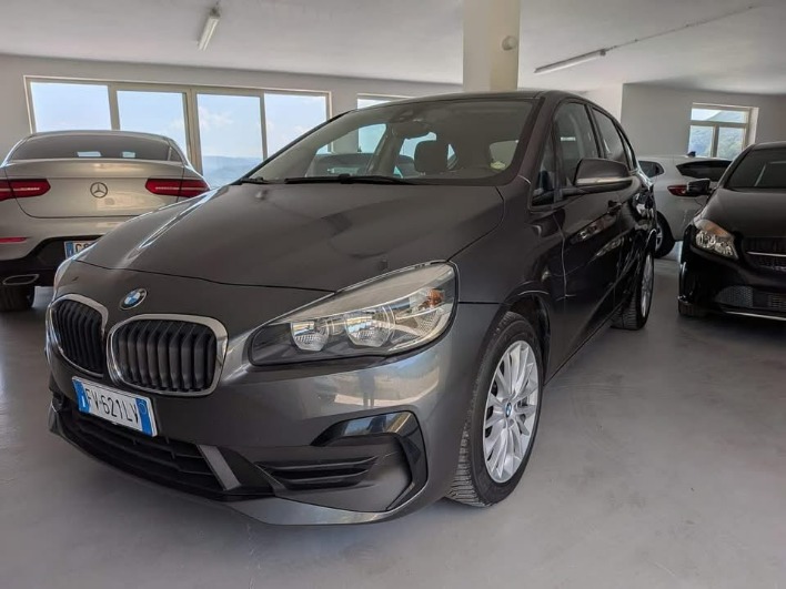"Serie 2 F45 2018 Active Tourer 216d Active Tourer"