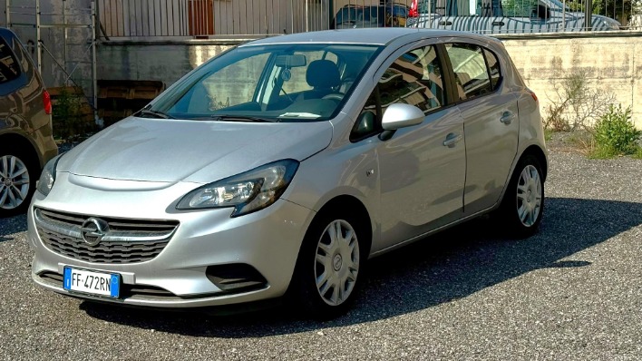 "opel corsa 1.4 gpl cosmo"