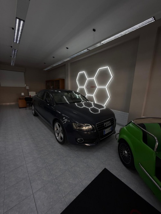 "Audi A5 2.0 tdi 2010"