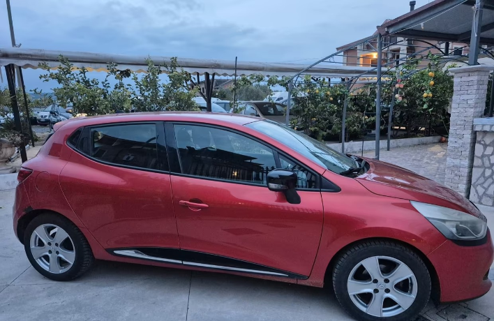 "Renault Clio dCi 8V 90CV EDC Start&Stop 5 porte En"