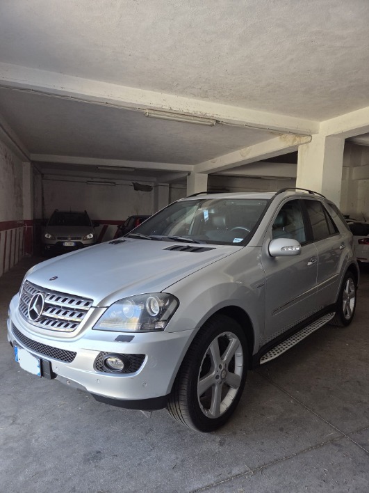 "Mercedes-Benz ML320 4MATIC CDI 2009"