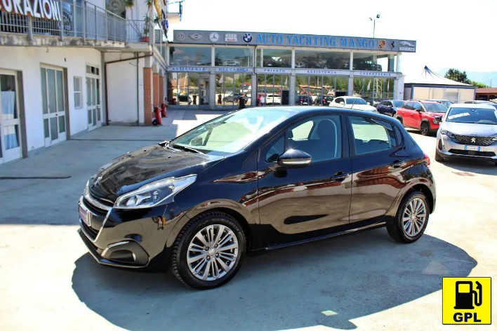 "Peugeot 208 PureTech 82 3p. GPL Access"