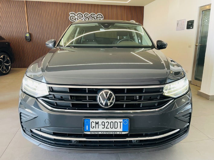 "Volkswagen Tiguan Life  2.0 tdi 150 dsg"