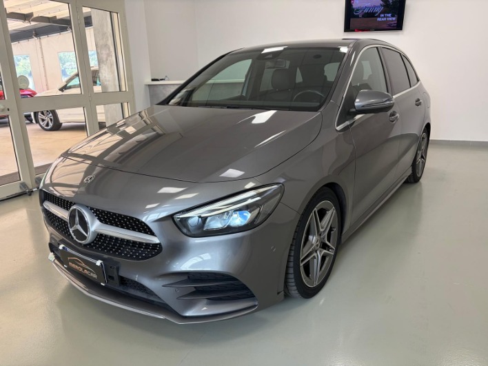 "Mercedes-Benz B 180 d Premium auto"