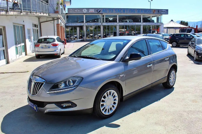 "Lancia Delta 1.6 MJT DPF Platino"