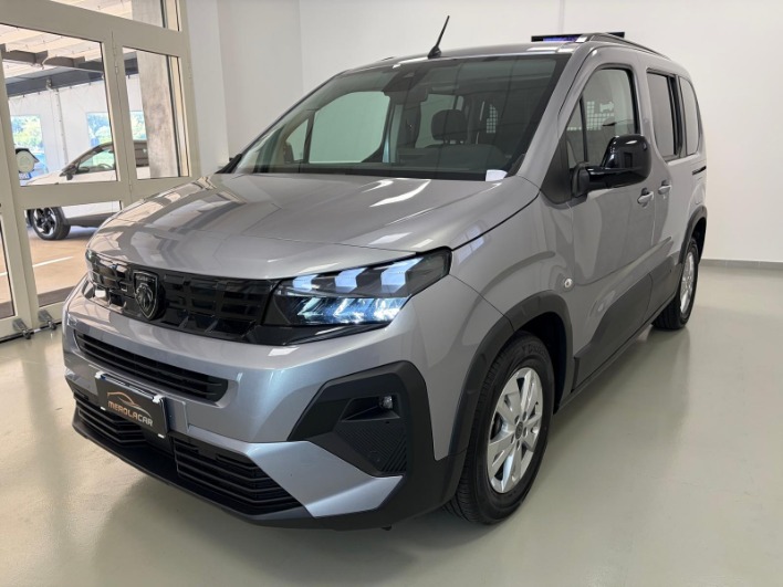 "Peugeot Rifter 1.5 bluehdi Allure 100CV AUTOCARRO 5POSTI"
