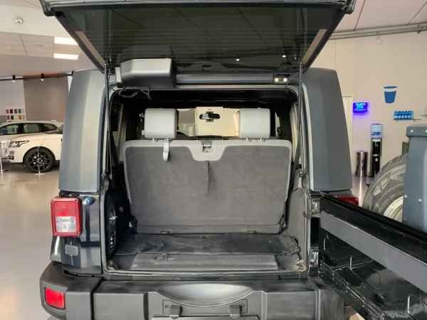 "Jeep Wrangler 2.8 CRD DPF Sahara"