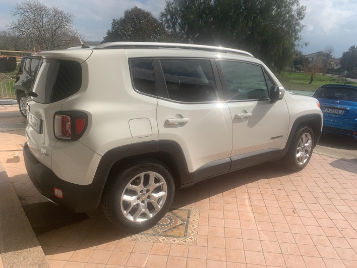 "venduta" Renegade 1.6 MJ 120CV Limited - immagine 4
