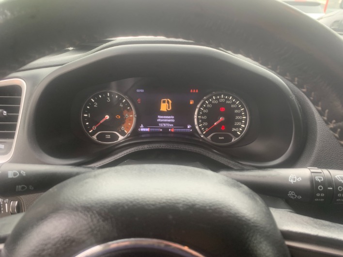 "venduta" Renegade 1.6 MJ 120CV Limited - immagine 17