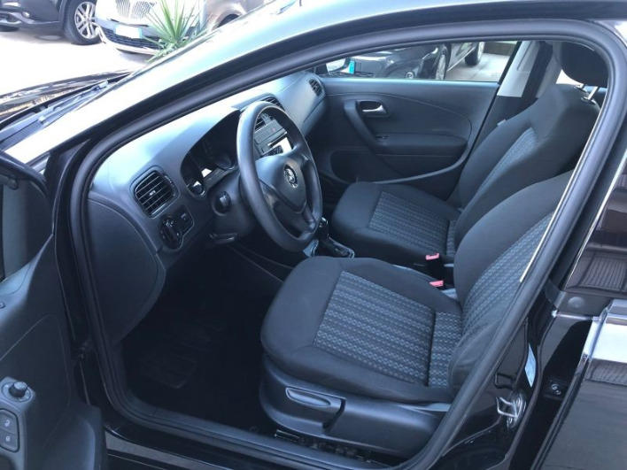 Volkswagen Polo 1.4TDi 75cv anno 2015 - immagine 6