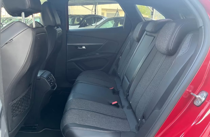 Peugeot 3008 BlueHDi 120 S&S EAT6 GT Line - immagine 4