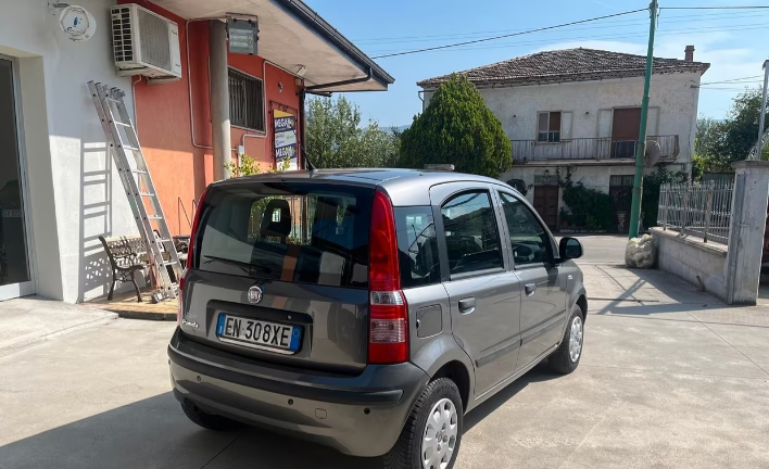 Fiat Panda 1.3 MJT DPF Van Active 2 posti - immagine 10