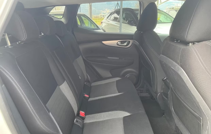 Nissan Qashqai 1.5 dCi Tekna - immagine 4