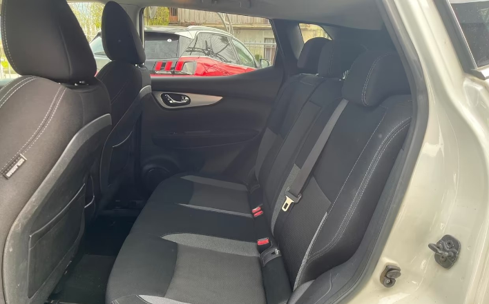 Nissan Qashqai 1.5 dCi Tekna - immagine 6