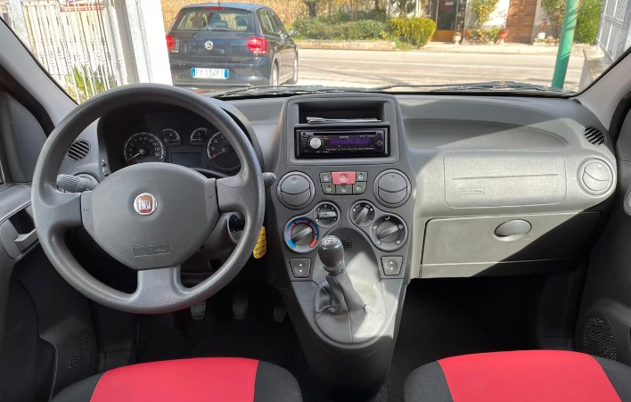 Fiat Panda 1.3 MJT 16V 4x4 Climbing - immagine 7