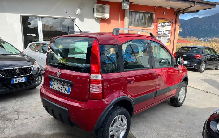 Fiat Panda 1.3 MJT 16V 4x4 Climbing - immagine 11