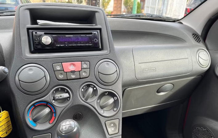 Fiat Panda 1.3 MJT 16V 4x4 Climbing - immagine 4