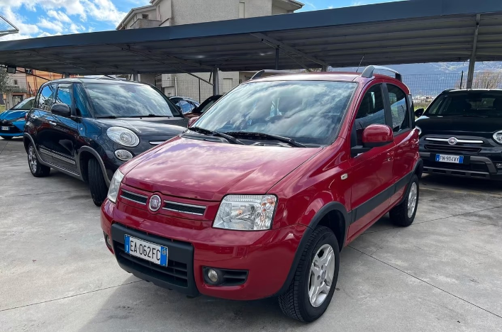 Fiat Panda 1.3 MJT 16V 4x4 Climbing - immagine 15