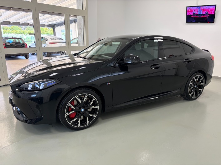BMW 218 Serie 2 F74 Gran Coupe 218d Gran Coupe MSport Pro auto - immagine 16