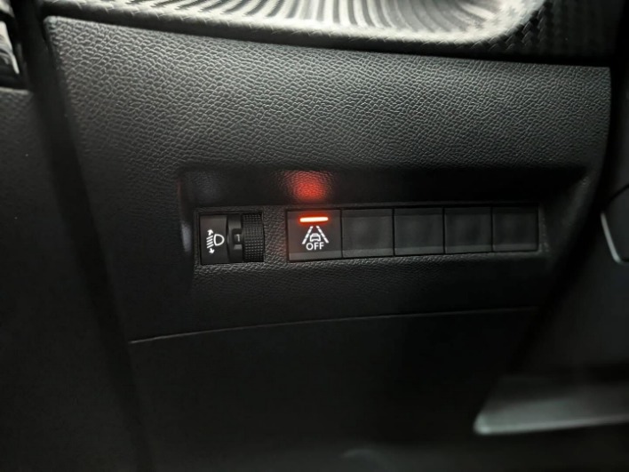 2008 II 2020 1.5 bluehdi Allure Navi Pack s&s EAT8 - immagine 8