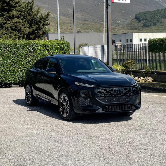 Audi Q3 Sportback 2.0 TDI S line edition S tronic 110KW/150CV - immagine 3