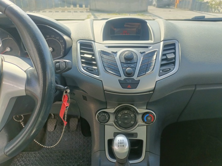 FORD FIESTA 1.4 TDCI PLUS - immagine 9